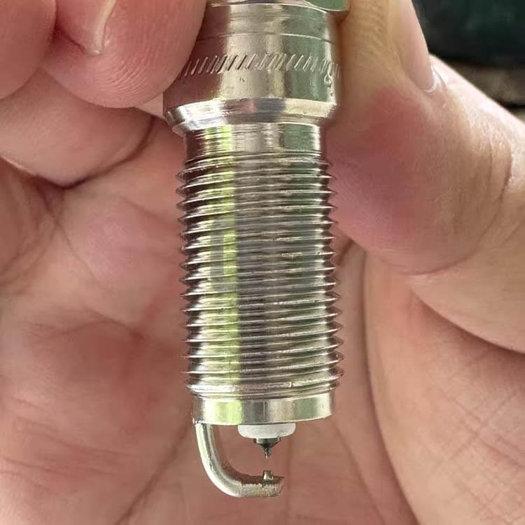 Iridium Spark Plug for BYD GWM Haval Changan Wuling Dongfeng Geely Chery Vehicles