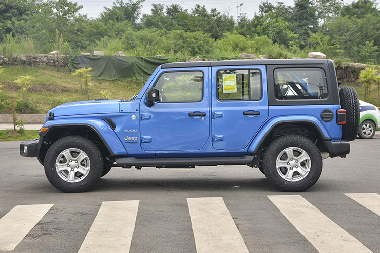 Jeep Wrangler For Whole Sale 2024 Hot Sale China Gas Car