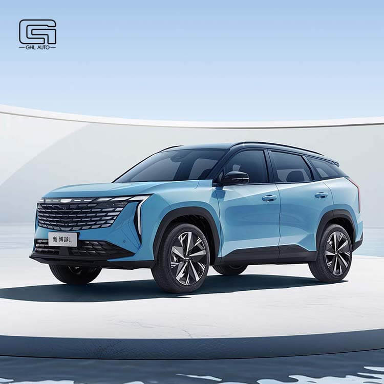 Geely Atlas L petrol and Oil electric hybrid