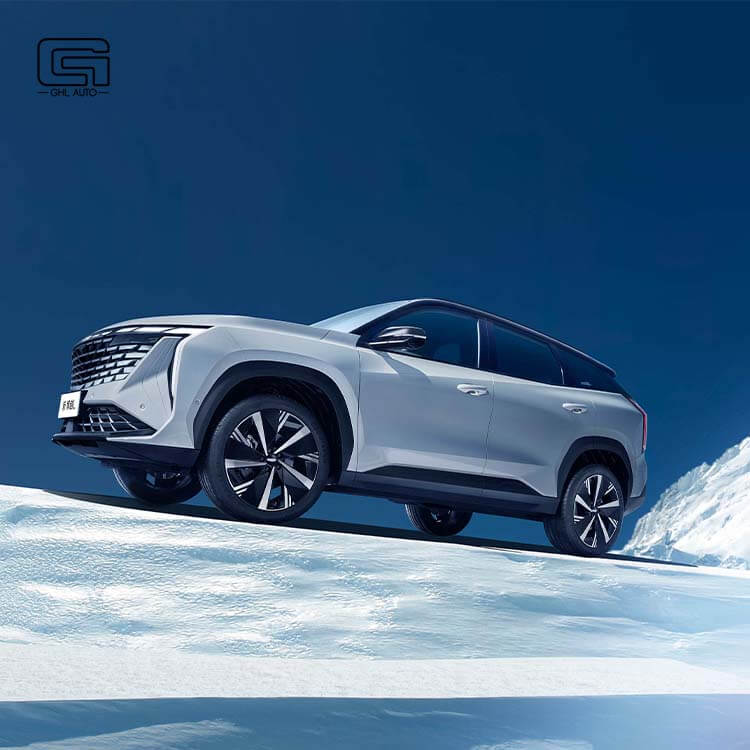 Geely Atlas L petrol and Oil electric hybrid