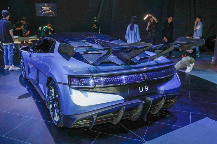 BYD Yangwang U9