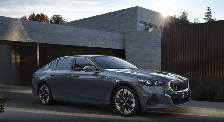 bmw i5 electric sedan