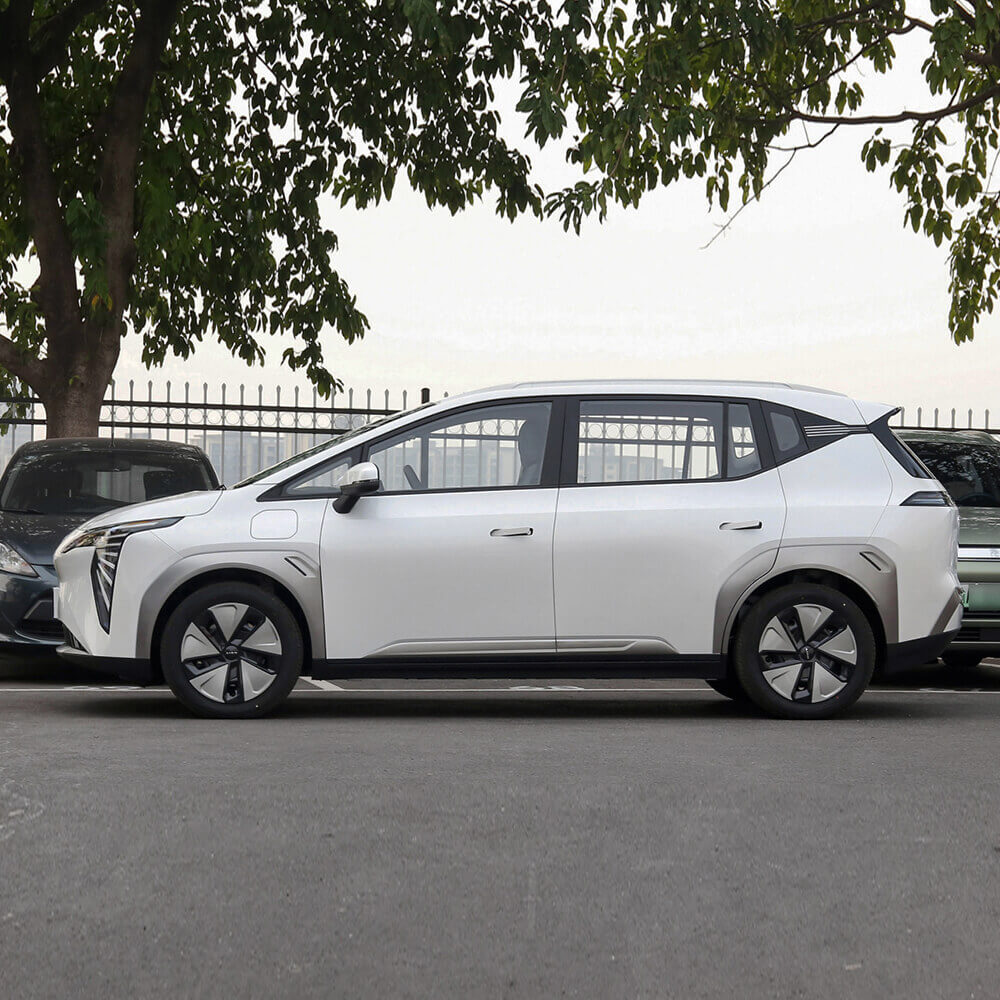 Left Hand Drive Electric Vehicles Aion Y EV Max Mileage 610km White