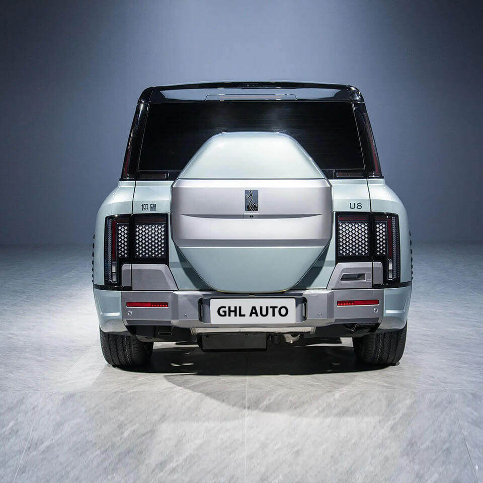 Luxury EV BYD U8 Byd U9 Byd Yangwang U8 Max Torque 1280N·M High Power 880kw Mileage Over 1000km Ev