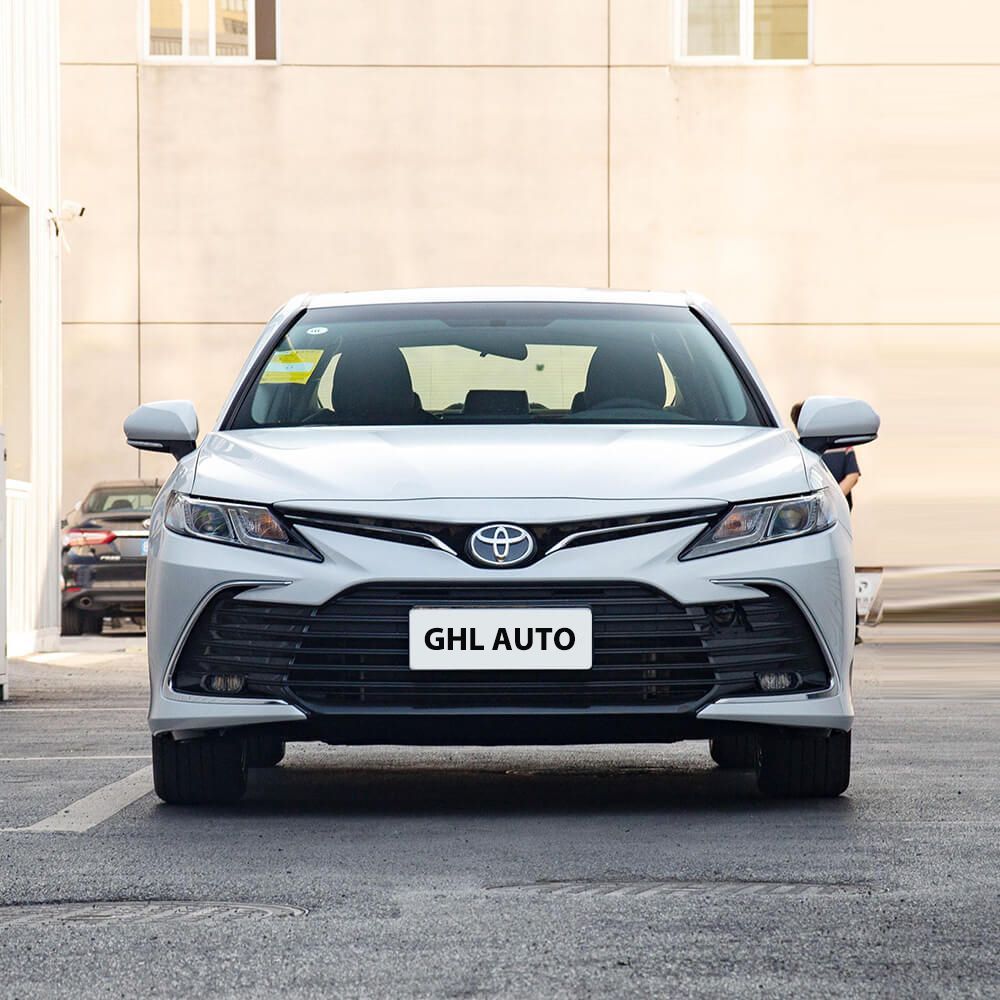 Hot Selling fast shipping TOYOTA Camery Sedan Petrol Red Color Car Made in China Vehicles Wholesale