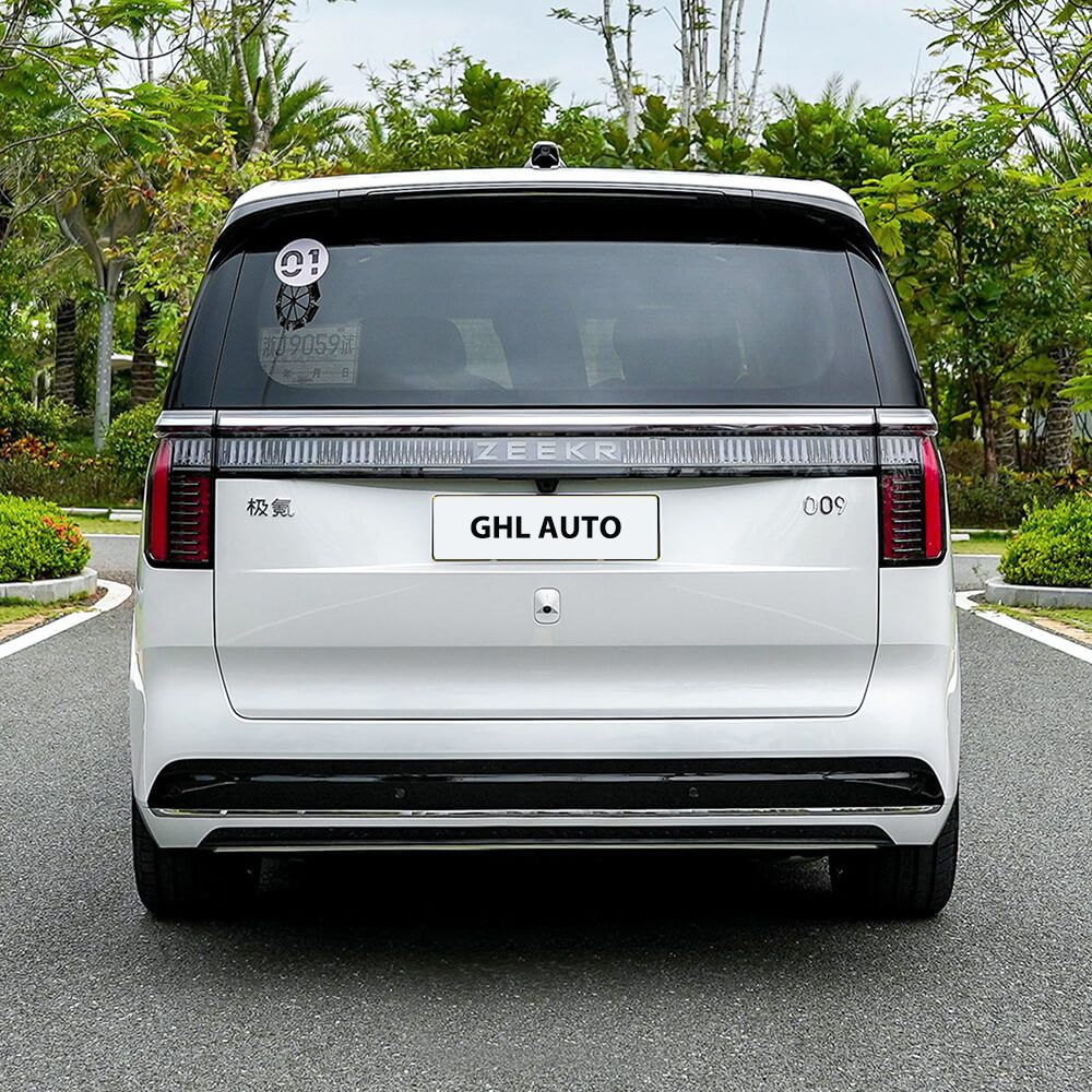 China Whole Seller Zeekr 009 Fast Electric Car 4WD AWD Super Power Dual Motor New Energy Vehicle