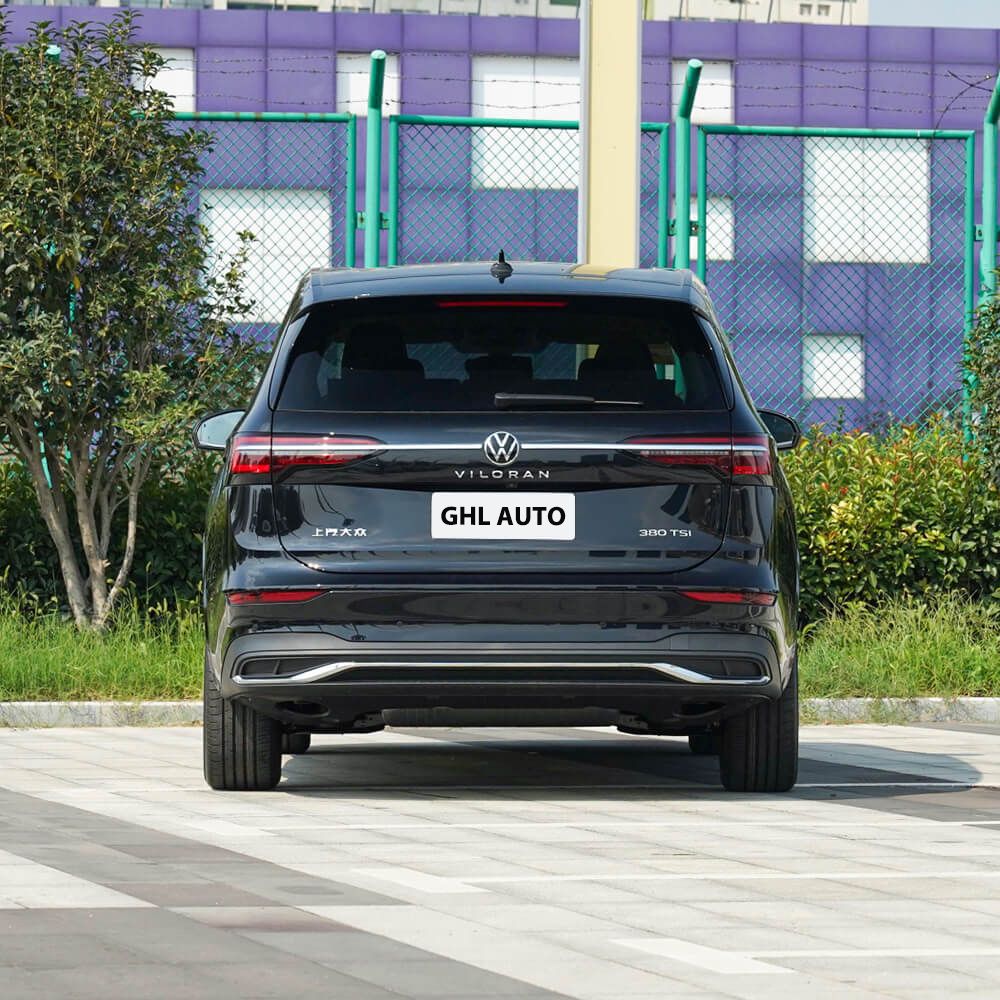VW Viloran 380TSI MPV