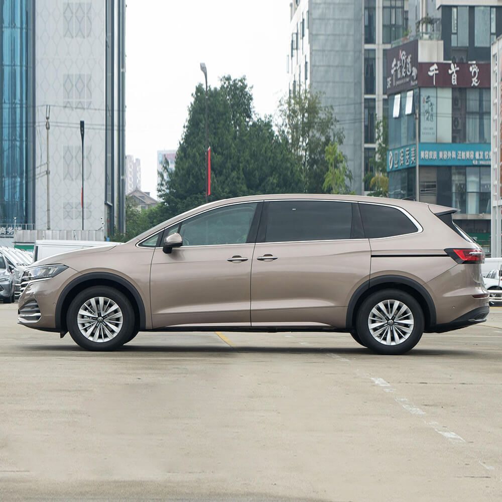 VW Viloran 380TSI MPV