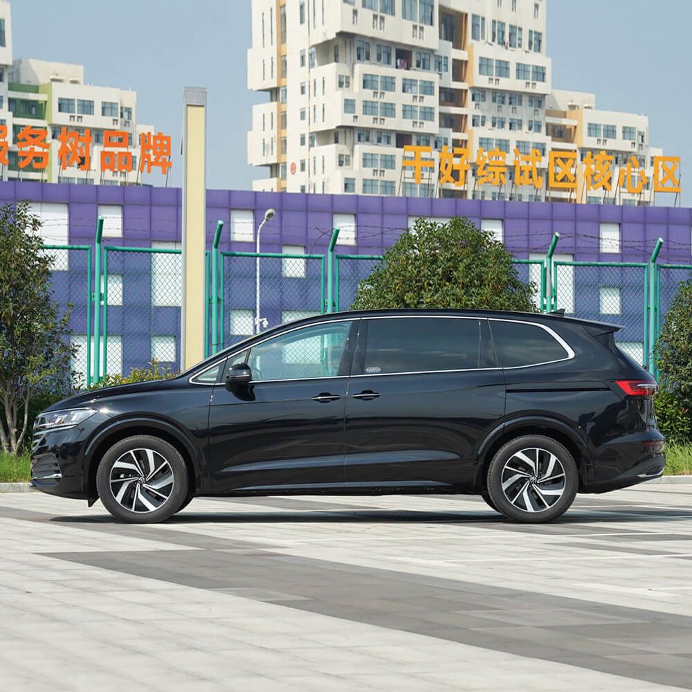 VW Viloran 380TSI MPV