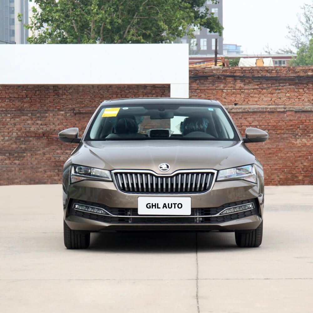 Superb 2024 TSI330 DSG Luxury Edition Factory Wholesale Skoda Superb Premium New Cars Gas Gasoline C