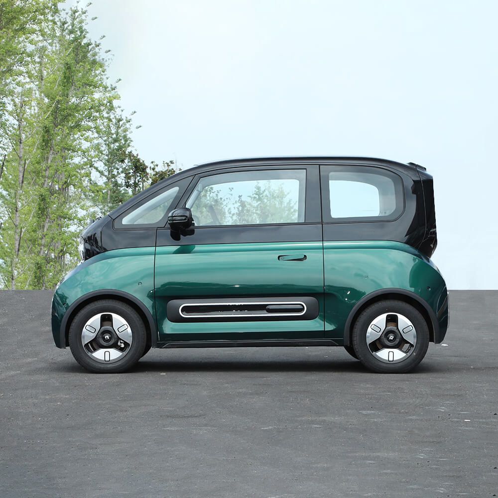 China Baojun KiWi EV wholesale export overseas mileage 305km 40kw 54horsepower 150N.m 105km/h 3-door