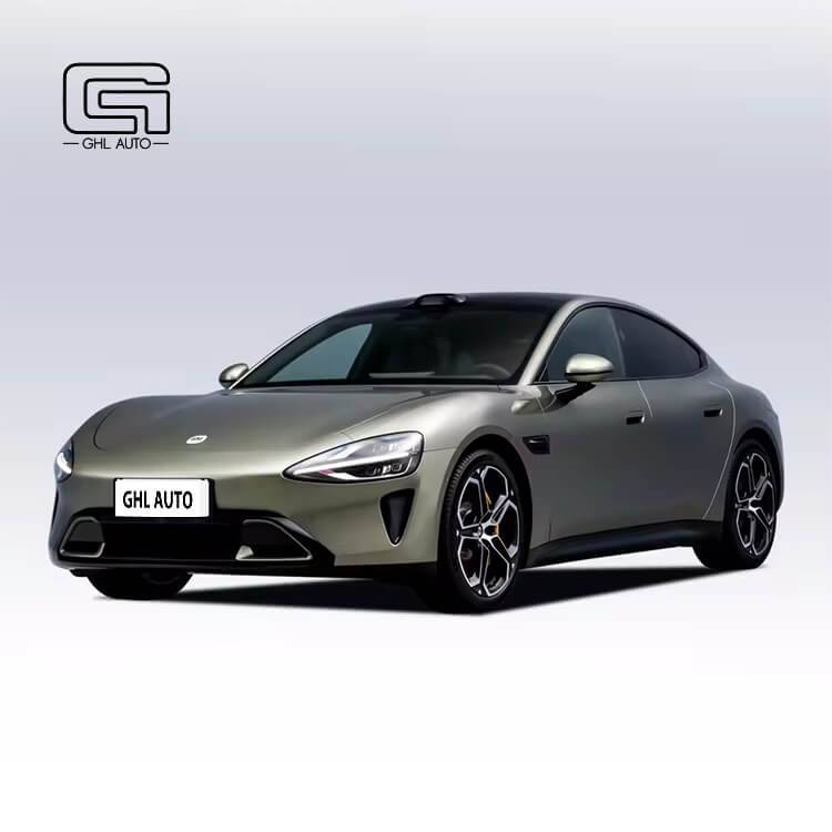 Xiaomi SU7 Clean Energy EV Porsche Panamera Same Model and Similar Configuration