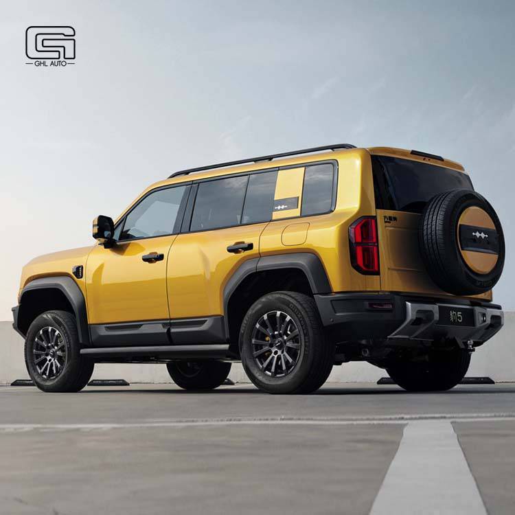 Formula Leopard 5 High performance PHEV 4.8s acceleration Torque 760 N.m Power 505kw off-road SU