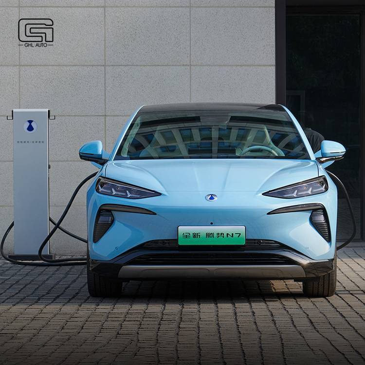 Denza N7 SUV High Performance China Germany Electric Vehicle BYD and Mercedes Benz