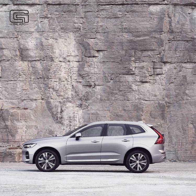 China Factory Made Volvo XC60 2025 B5 4WD Intelligent Far Luxury Edition and 2024 B5