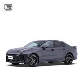 Lynk & Co 03 Petrol Car 2025 2.0TD 7-Speed DCT 4-door 5-seater sedan