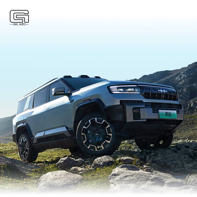 Formula Leopard 8 large SUV plug-in hybrid ev