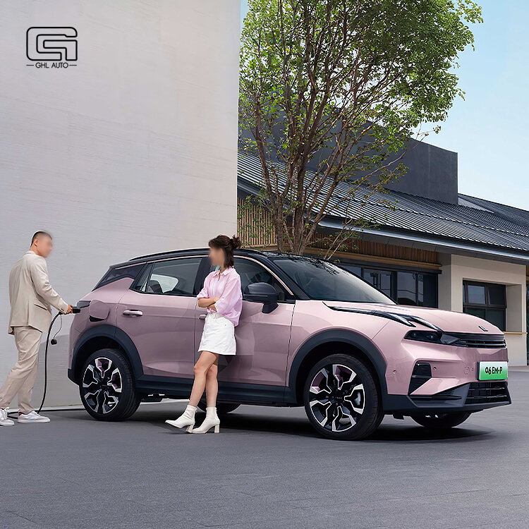 LynkCo 06 EM-P Plug-in Hybrid SUV Long range Gasoline and Electric hybric Vehicle
